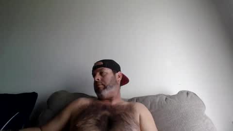 Snapshot of rubbingoneout714 chatting on February 24, 3:10 pm rubbingoneout714 online show from February 24, 3:10 pm