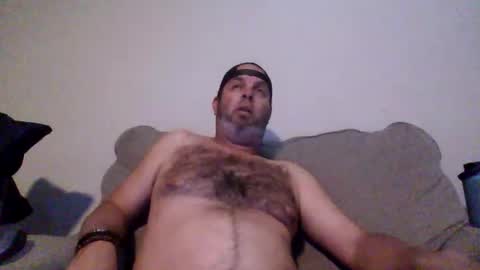 Snapshot of rubbingoneout714 chatting on March 4, 1:22 am rubbingoneout714 online show from March 4, 1:22 am