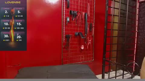 Snapshot of rubi_boobs_ chatting on February 24, 4:47 pm  Rubi  online show from February 24, 4:47 pm