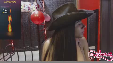 Snapshot of rubi_boobs_ chatting on February 28, 1:47 pm  Rubi  online show from February 28, 1:47 pm