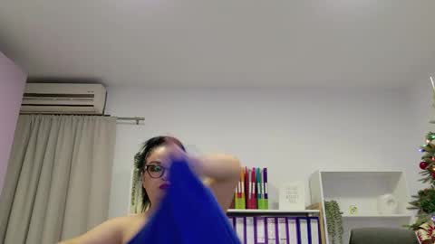 Rubi online show from December 16, 3:11 am