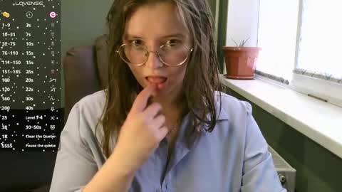 Snapshot of ruby_doyle chatting on October 20, 5:19 am ruby_doyle online show from October 20, 5:19 am