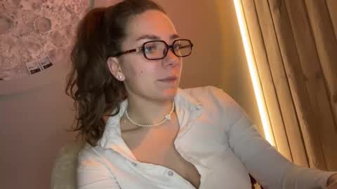 Snapshot of ruby_flame77 chatting on March 12, 8:37 pm AYSHE online show from March 12, 8:37 pm