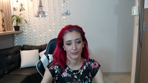 ruby_your_milf online show from January 30, 11:24 pm