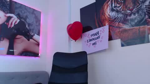 ruby_your_milf online show from February 15, 12:37 am