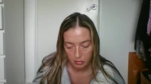 Snapshot of rubyredxxxoxxx chatting on December 4, 1:20 pm rubyredxxxoxxx online show from December 4, 1:20 pm