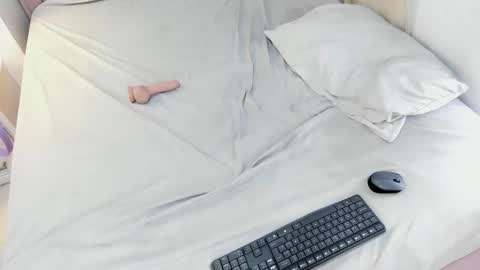 Snapshot of rubyrouge_ chatting on February 28, 2:20 pm Ruby online show from February 28, 2:20 pm