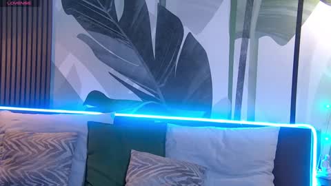 Snapshot of rubyvalen chatting on January 22, 1:10 am Ruby online show from January 22, 1:10 am