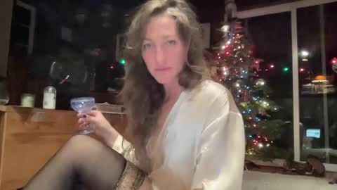 rubywavesback online show from November 28, 6:27 am