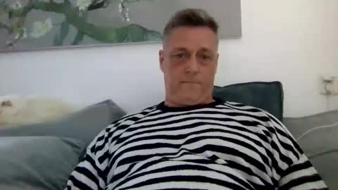 Snapshot of rudeski chatting on May 5, 3:09 pm rudeski online show from May 5, 3:09 pm