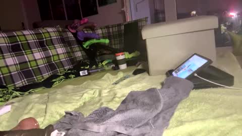 Snapshot of rudolphus_live_2018 chatting on April 9, 6:24 pm andy leyfield online show from April 9, 6:24 pm