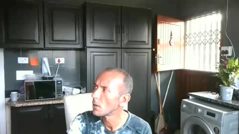 Snapshot of ruffriders1 chatting on October 9, 6:44 am ruffriders1 online show from October 9, 6:44 am