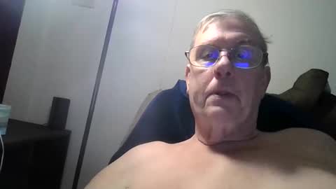 Snapshot of rufus_mars_sub chatting on May 11, 12:38 am rufus online show from May 11, 12:38 am