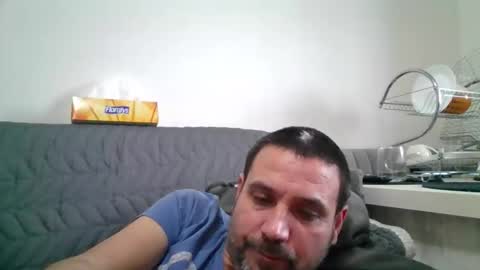 rul3ssuck online show from January 10, 8:05 am