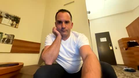 runner1978 online show from October 29, 7:48 pm