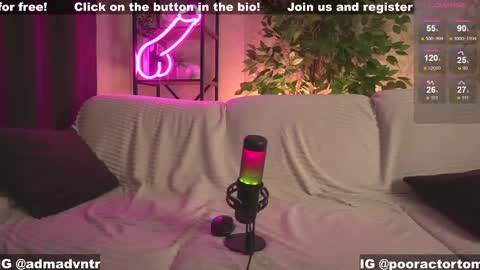 Snapshot of rus_adventure chatting on December 6, 2:06 pm Adam online show from December 6, 2:06 pm
