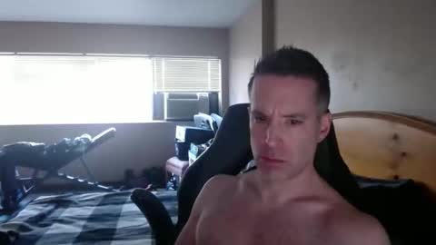 rustic_cuse_777 online show from February 2, 9:02 pm