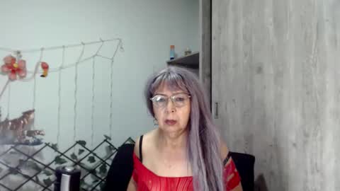 ruth_blue21 online show from March 6, 10:36 pm