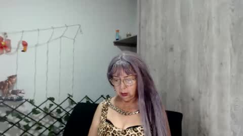 ruth_blue21 online show from March 10, 10:13 pm