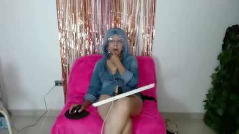 ruth_blue21 online show from November 25, 1:49 am