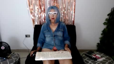 ruth_blue21 online show from April 21, 12:00 pm