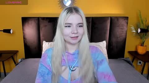 Snapshot of ruthbryant chatting on November 23, 12:43 am ruthbryant online show from November 23, 12:43 am