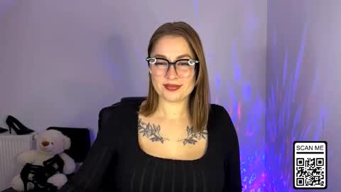 Snapshot of ruthless_111 chatting on October 27, 7:29 pm Nika online show from October 27, 7:29 pm