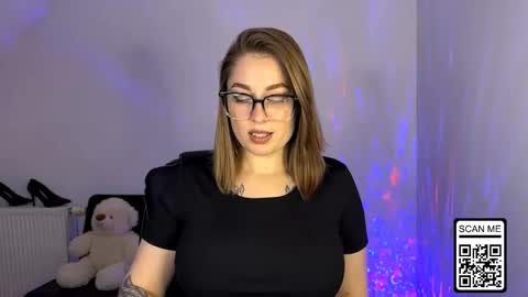 Snapshot of ruthless_111 chatting on November 10, 7:57 pm Nika online show from November 10, 7:57 pm