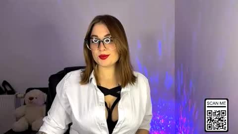 Snapshot of ruthless_111 chatting on November 29, 8:12 pm Nika online show from November 29, 8:12 pm