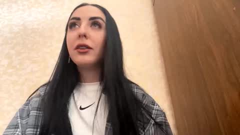 Cindy online show from November 6, 8:37 am