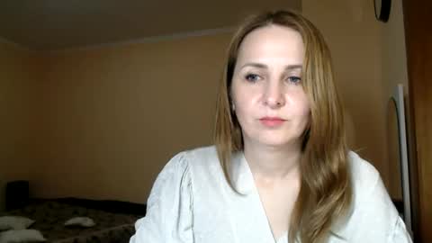 Ruth online show from November 22, 8:19 pm