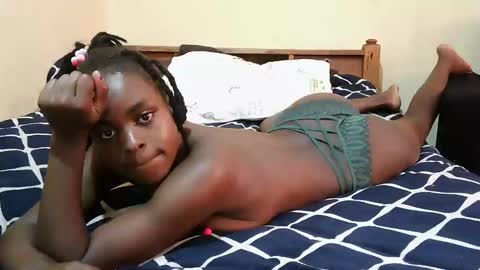 ruu_prettygal online show from April 21, 7:03 am