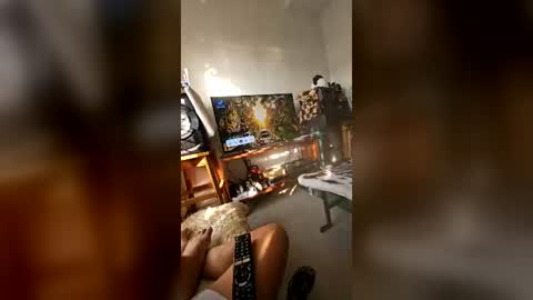 ruunbucci2026 online show from July 31, 11:15 pm