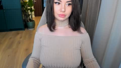 Ruby Help me to reach 100 thumbs up  online show from November 26, 12:17 pm