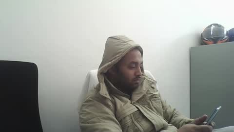 Snapshot of rwb17 chatting on January 2, 1:08 pm rwb17 online show from January 2, 1:08 pm