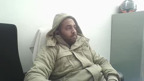 Snapshot of rwb17 chatting on January 2, 4:13 pm rwb17 online show from January 2, 4:13 pm