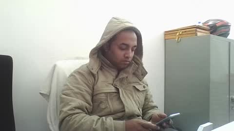 Snapshot of rwb17 chatting on January 11, 9:36 am rwb17 online show from January 11, 9:36 am