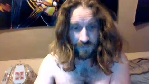 rwb1982 online show from December 13, 8:15 pm