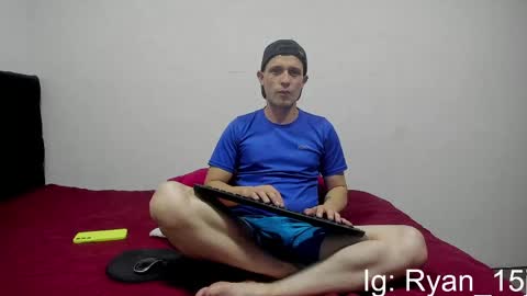 Snapshot of ryan15_ chatting on April 30, 12:39 am Ryan 15 online show from April 30, 12:39 am