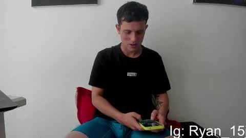 Snapshot of ryan15_ chatting on May 17, 12:23 pm Ryan 15 online show from May 17, 12:23 pm