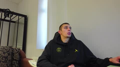 RYAN DOZER online show from November 15, 7:27 am