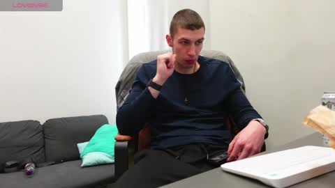 RYAN DOZER online show from April 5, 5:59 am