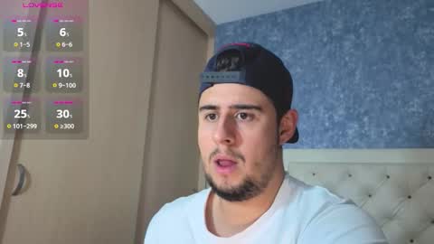 R Y A N online show from December 1, 10:37 pm