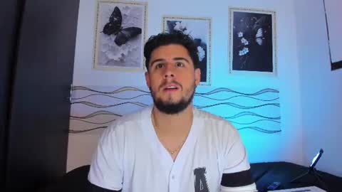 Snapshot of ryan_evannss_ chatting on June 20, 12:08 pm Ryan Evannss online show from June 20, 12:08 pm