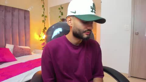 ryan_jackson_ online show from November 30, 5:22 am