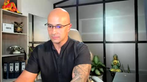 Snapshot of ryan_master_ chatting on December 16, 7:00 pm ryan_master_ online show from December 16, 7:00 pm