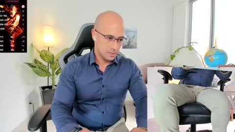 Snapshot of ryan_master_ chatting on December 17, 2:44 pm ryan_master_ online show from December 17, 2:44 pm