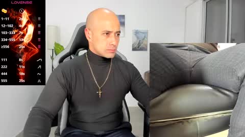 Snapshot of ryan_master_ chatting on December 18, 10:19 am ryan_master_ online show from December 18, 10:19 am