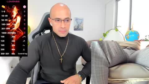 Snapshot of ryan_master_ chatting on December 18, 1:23 pm ryan_master_ online show from December 18, 1:23 pm