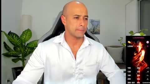 Snapshot of ryan_master_ chatting on January 3, 9:04 am ryan_master_ online show from January 3, 9:04 am